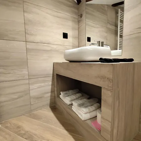 Meteora Gold And Glass Loft Appartement