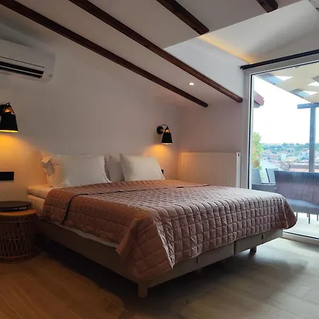 Meteora Gold And Glass Loft * Kalambaka