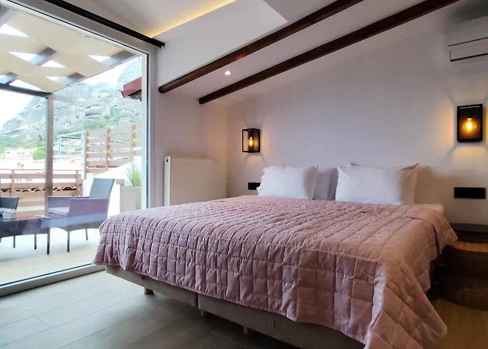 Meteora Gold And Glass Loft * Kalambaka