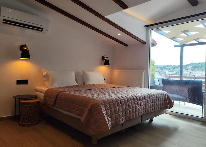 Meteora Gold And Glass Loft * Kalambaka