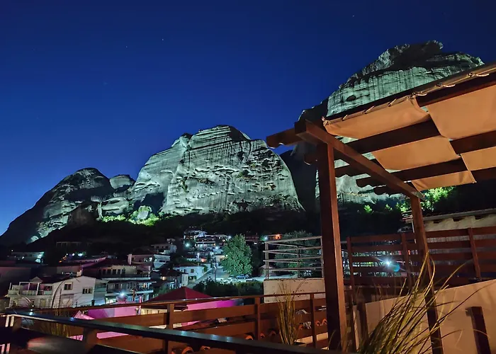 Meteora Gold And Glass Loft Apartment *